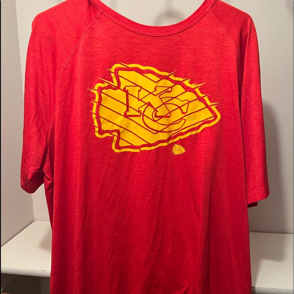 Kansas City KC Chiefs Shirt!